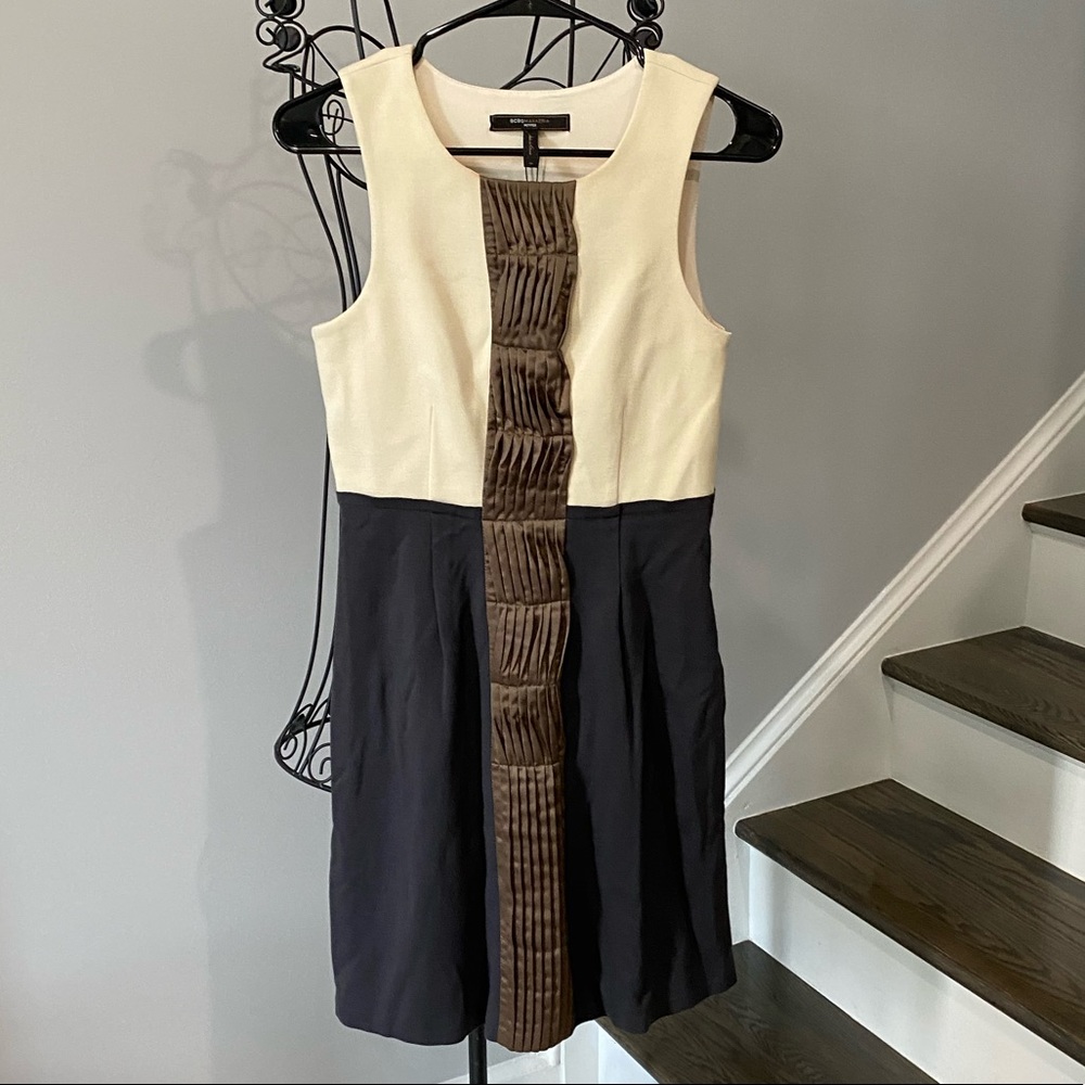 BCBG MAXAZRIA Petites Sleeveless Dress